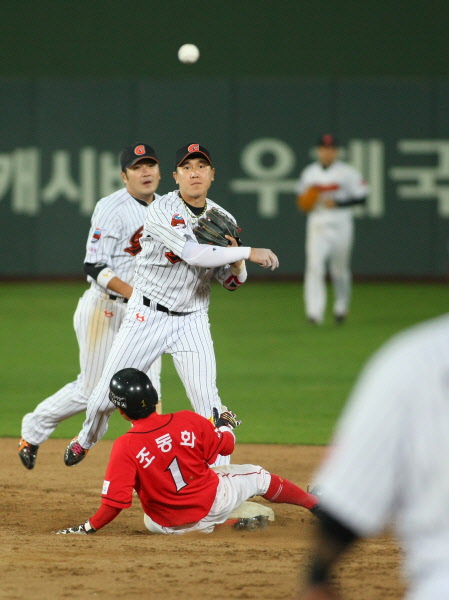 이닝을 마무리하는 병살플레이